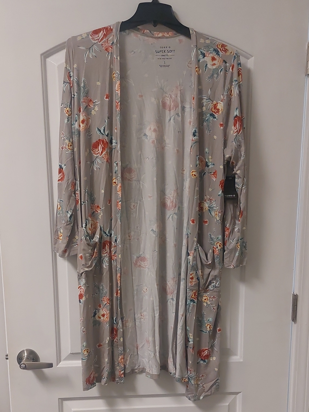 Torrid Super Soft Floral Greige Color Open Duster Sz 1X 14-16